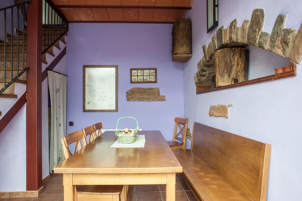 Mas La Riera Guest House Campdevanol Room photo